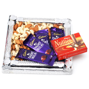 Dryfruits & Chocolates in Tray