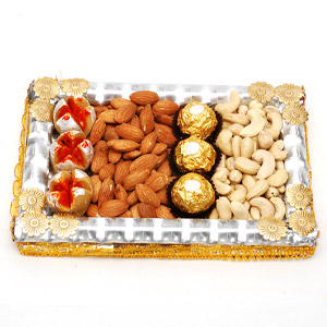 Tasty sweets, Chocolates & Dry Fruit Combo