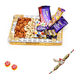 Crunchy Dryfruits with Chocolate Combo