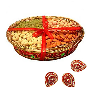 Dry Fruits Hamper - 1 Kg with Diya