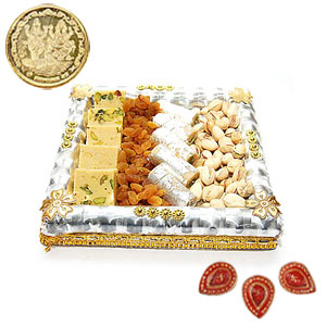 Lip-smacking Sweets with Diyas