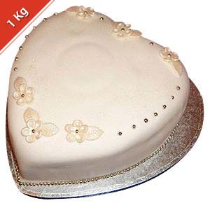 Heart Shaped Pineapple Cake - 1Kg
