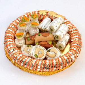 Gorgeous Round Shaped Thali With Sweets