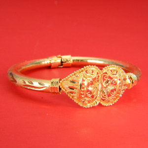 Ethnic Design Gold Plated Bangle