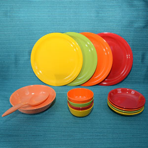 Servewell Rainbow Dinner 14 Pc