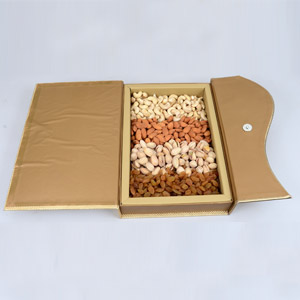 Dry Fruits Hamper in Decorative Box