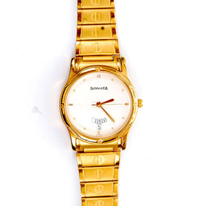 Classic Golden Wrist Watch