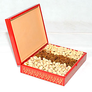 Gorgeously Red Dry Fruits Box