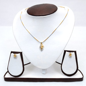 Sophisticated Imitation Jewellery Set