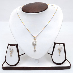 Elegant Kalka Jewellery Set
