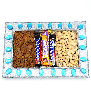 Exquisite tray of Chocolates and Dry Fruits