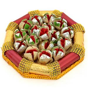 Beautiful Kaju Sweets Thali 1/2 kg
