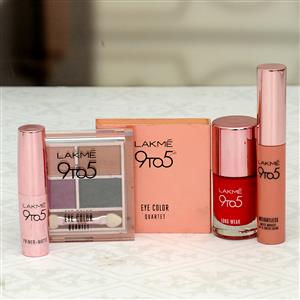 Lakme 9 to 5 Cosmetics Set