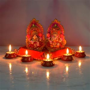 Diwali Hamper of Laxmi Ganesh and Diyas