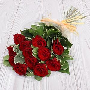 Prosperous Red Rose Bunch (Midnight)
