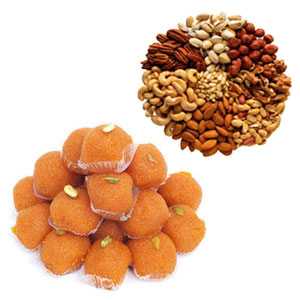 Festive sweets and dry fruits Hamper