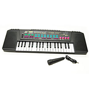 Electronic Keyboard With Mike