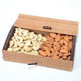 Crispy and Crunchy Dryfruits box