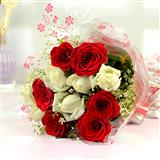 Send Red and White Rose Bouquet Flowers to Quepem Send Red and White Rose Bouquet Flowers to Quepem