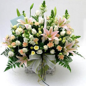 Flower Delivery Online on Send Stunning Flower Basket Exotic Arrangements Flowers To India