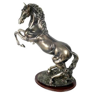  Standing Stallion 