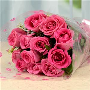 Send 12 Pink Rose Bunch to Hyderabad
