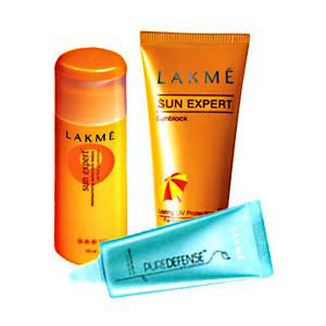 Send Exclusive Lakme Sun Safe hamper to Delhi