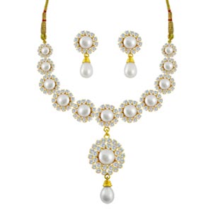 Send Special Princess Pearl Set to India. Gifts to India. Send Pearl