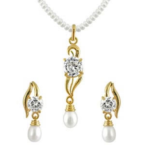  Pearl Pendant Set 