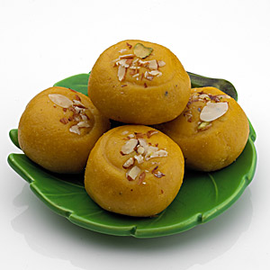  Send Mawa Peda Kesar - 500 Gms Mumbai 
