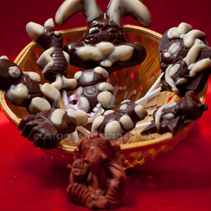  Send Chocolate Lollipops Mumbai 