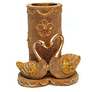  Send Mesmerizing Pen Stand Mumbai 
