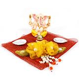 Send Attractive Festive Hamper to India