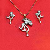 Send Pleasing Jewellery to Adorn  to Mumbai
