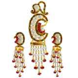 Send Unique & Joyful Pendant Set to India