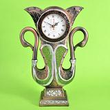 Send Beautiful Timepiece to Mumbai