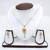 Gorgeous Jewelry Set with Droplet