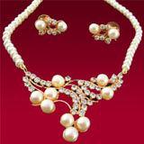 Designer Pearl Set