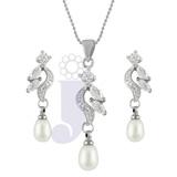 Send Nikitha Pendant Set to all destinations in India