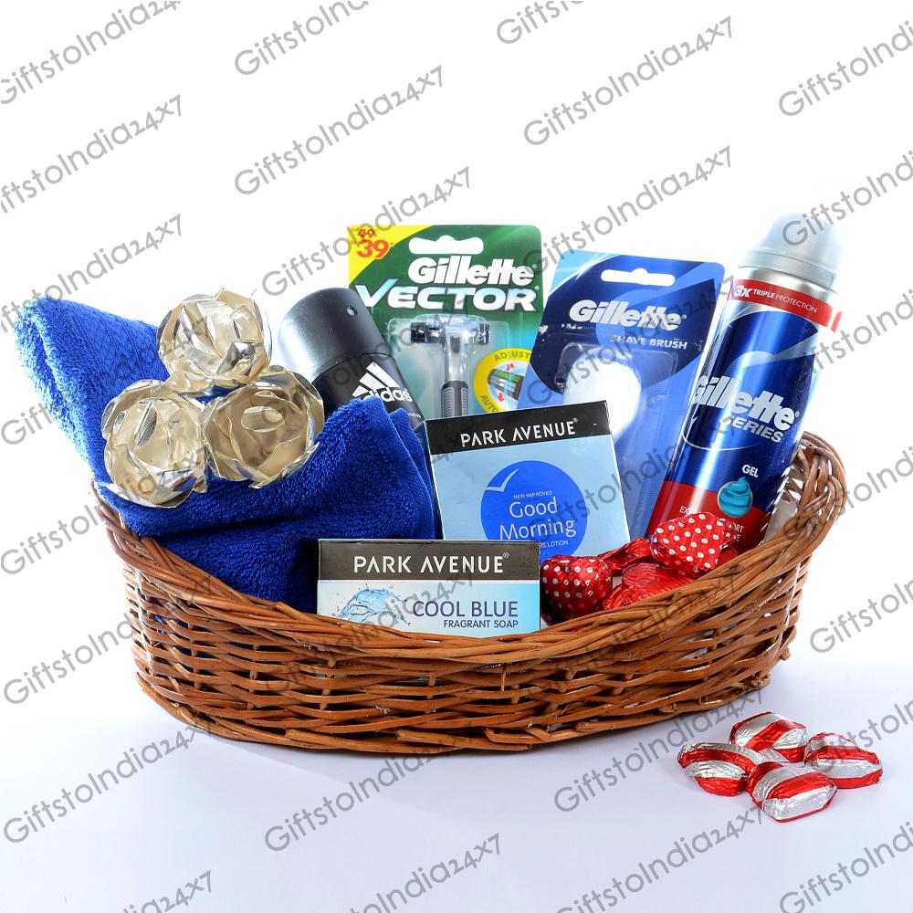 Gift Hamper for Him with Metallic Roses Valentine Hamper