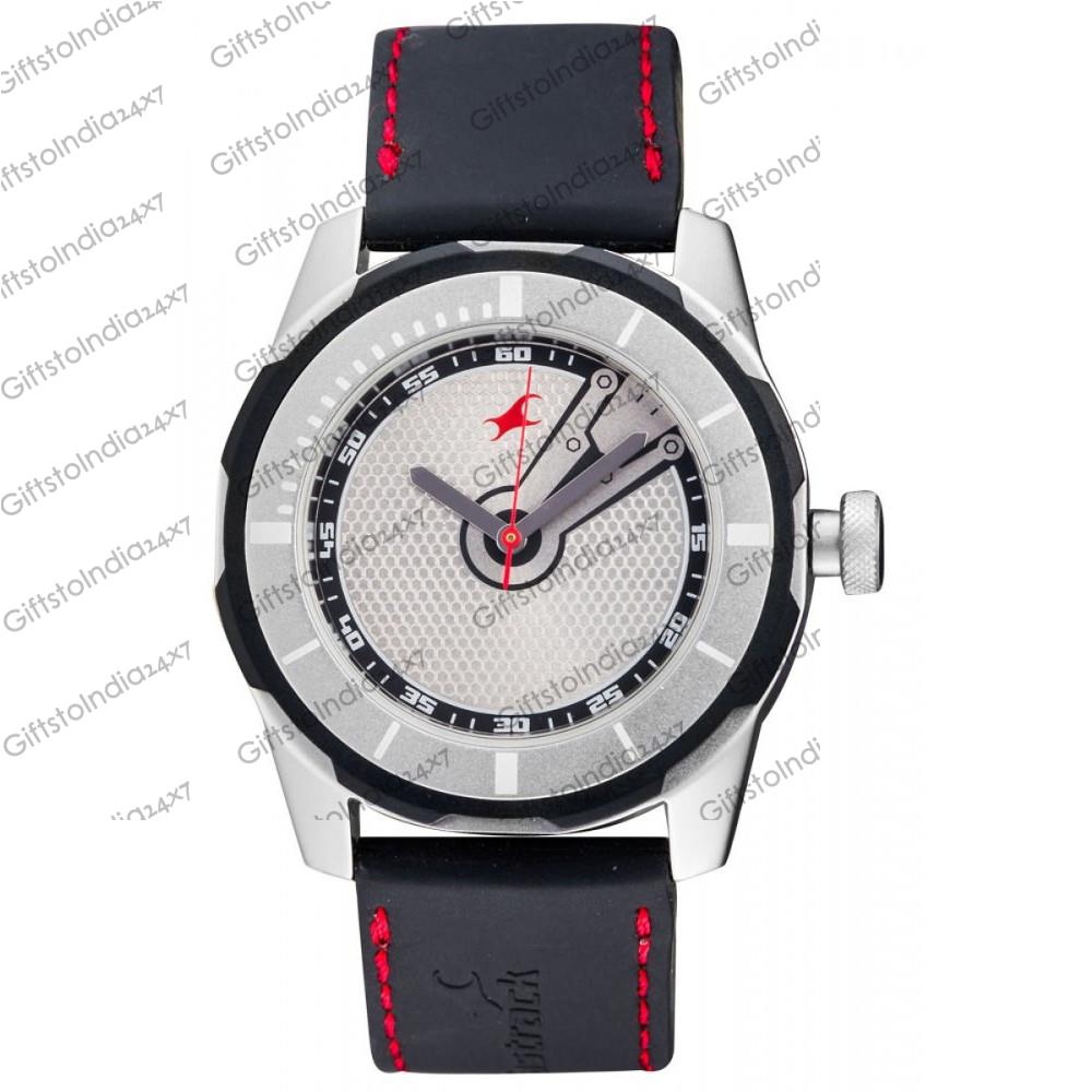 fastrack watches sporty look