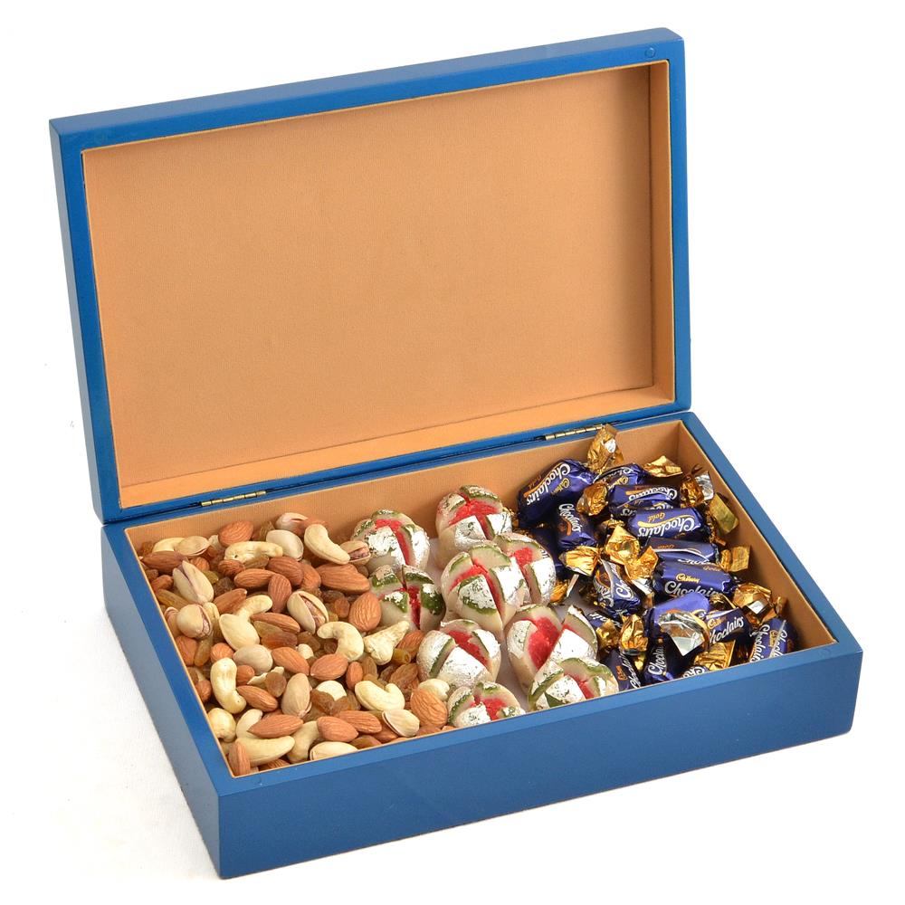 Box of Mixed Dry Fruits with Choclairs and Sweets, Sweets