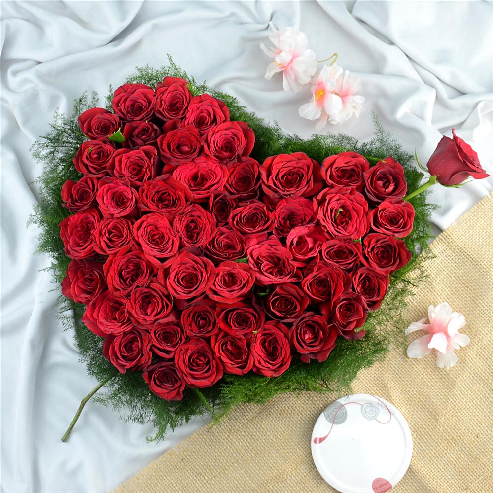 Heart Shaped Red Rose Petals, Flowers on Valentines Day
