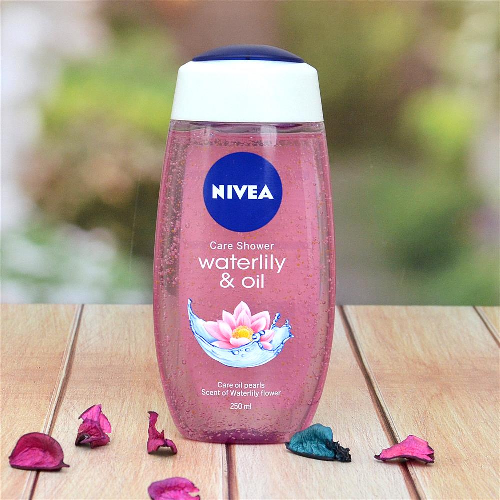 Nivea Waterlily and Oil Shower Gel, Valentine Gifts for Girlfriend