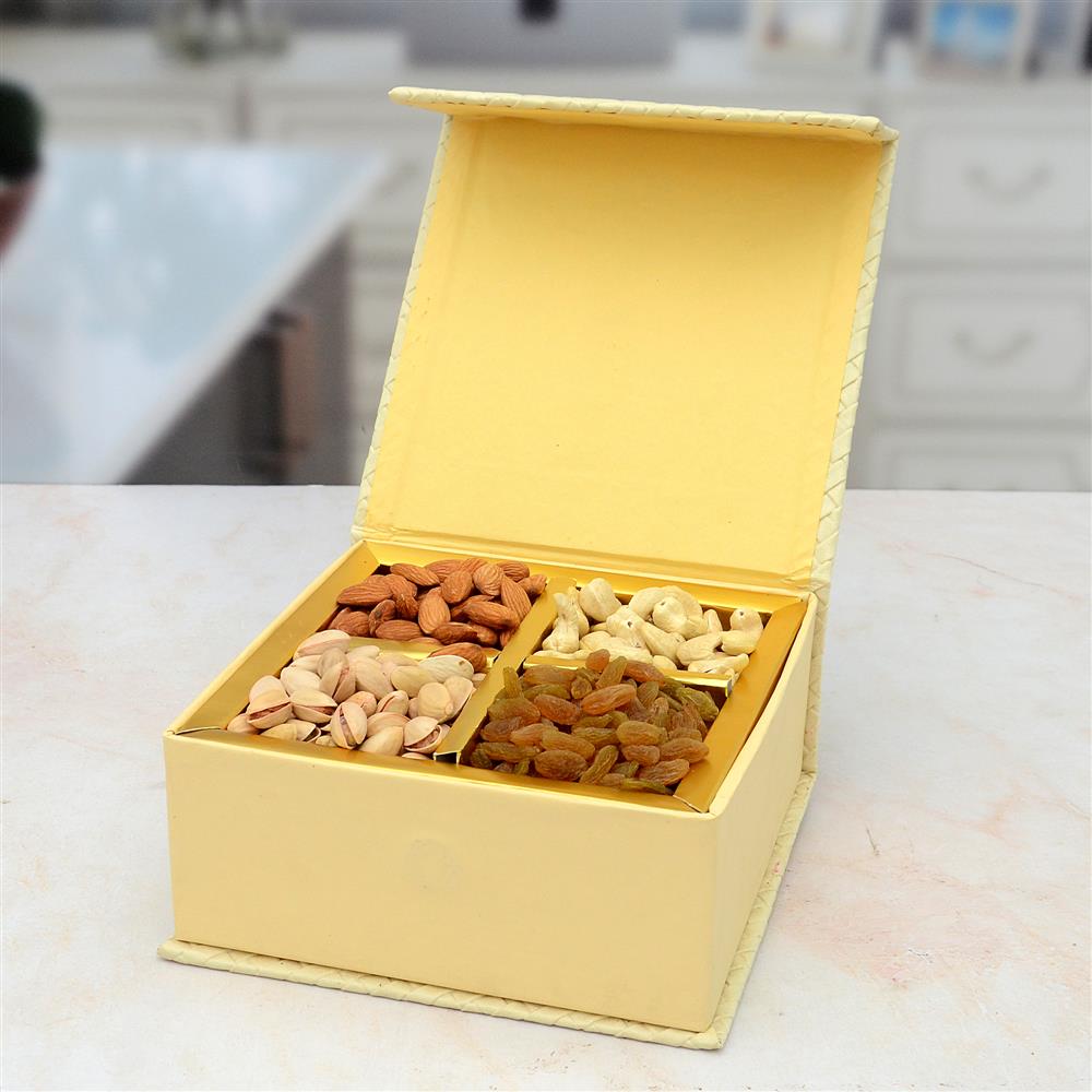 Dry Fruits Hamper 400gm Dry Fruits in a Box