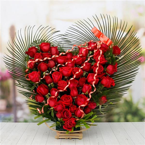 Send Heart Shape Flowers on Valentines Day to India