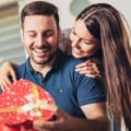 Articles on Valentine Gifts for Him