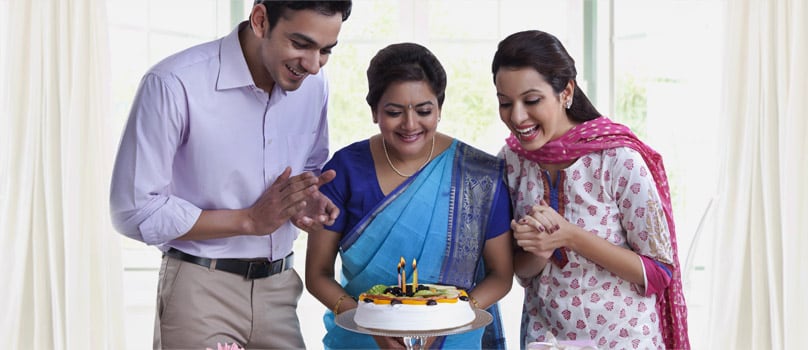 Top 5 Birthday Gifts to send to your mother in India Top 5 Birthday Gifts to send to your mother in India
