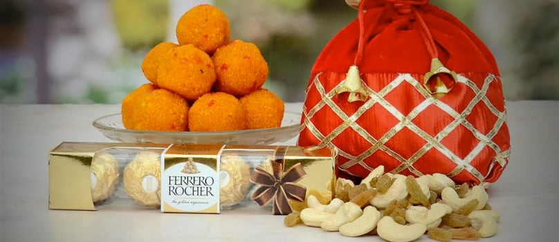 Dry Fruits Red Potli Ladoo Ferrero Dry Fruits Red Potli Ladoo Ferrero