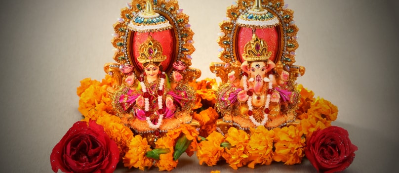 Top 10 Dhanteras Gifts for Wife Top 10 Dhanteras Gifts for Wife